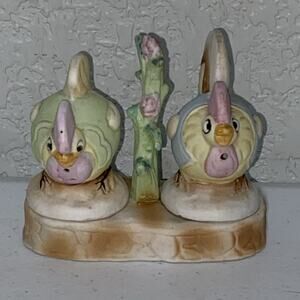 Vintage UCAGCO Occupied Japan Chicks On Nest Salt Pepper Shaker Set with Holder